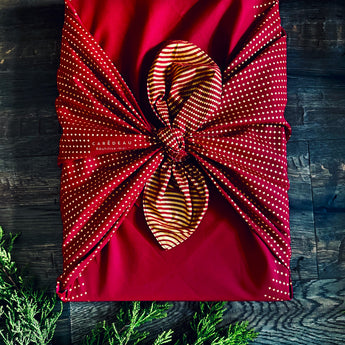 Carédeau Reusable Gift Wrap Monochrome Collection Recycled Cotton Furoshiki L'ÉTOILE DU SUD (Size L) 85x85 cm burgundy red